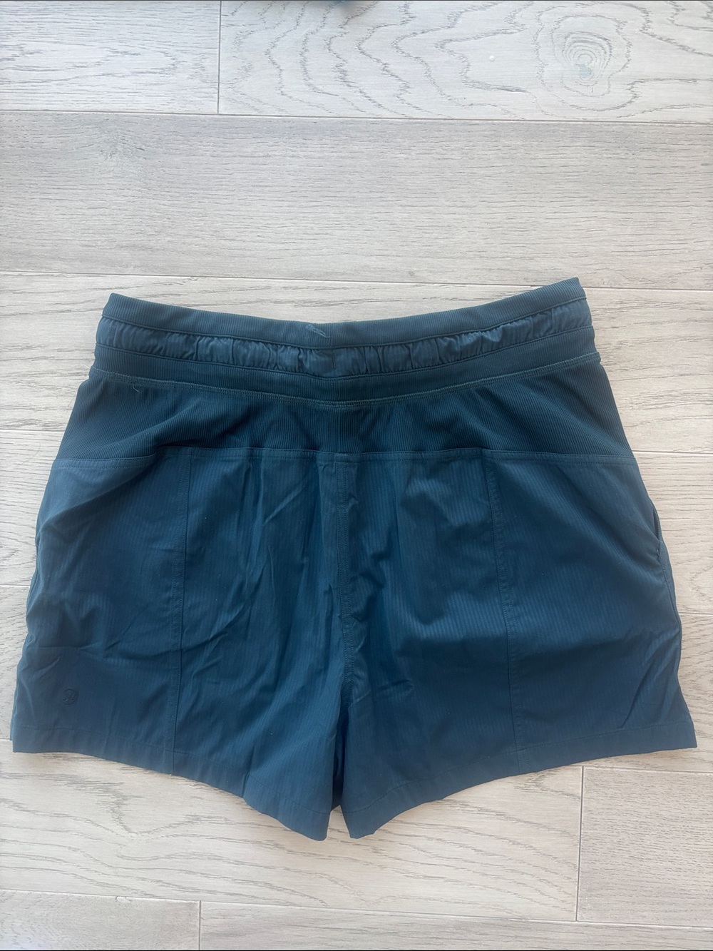 Lululemon Dance Studio High Rise Short 3.5” Indochine Blue Size 8 New - Picture 3 of 7